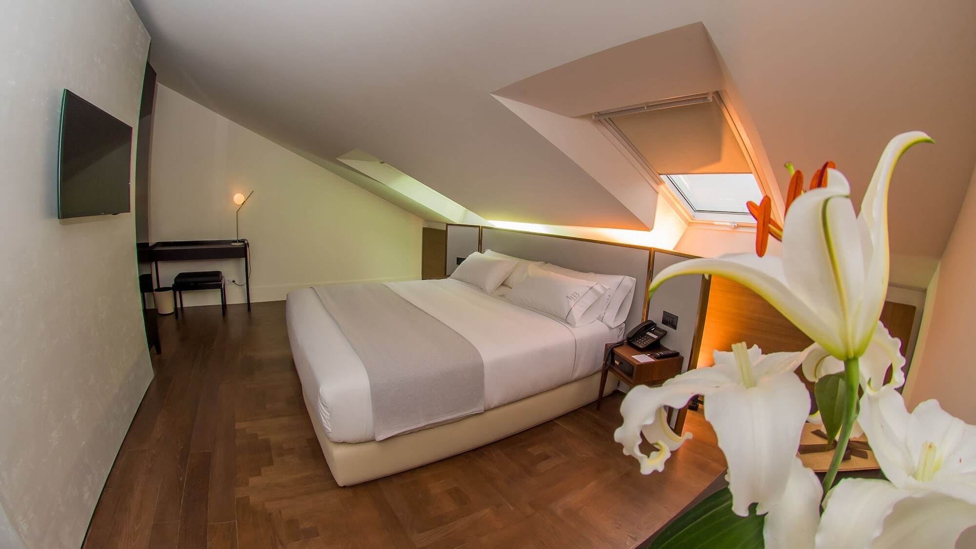 Hotel Boutique Loriente Рибадео Екстериор снимка